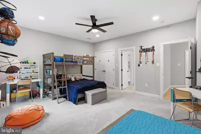 10301 Forest Maple Road, Vienna, VA 22182 - Photo 38