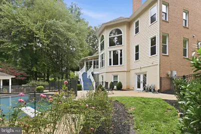 10301 Forest Maple Road, Vienna, VA 22182 - Photo 60
