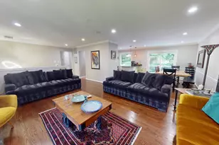 7628 Chancellor Way, Springfield, VA 22153 - Photo 6