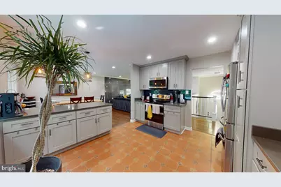 7628 Chancellor Way, Springfield, VA 22153 - Photo 8