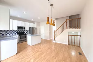 2525 James Madison Cir, Herndon, VA 20171 - Photo 10