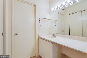 1808 Old Meadow Rd, McLean, VA 22102 - Photo 12
