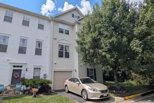 13407 Cleeve Hill Ct, Herndon, VA 20171 - Photo 2
