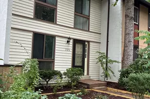 2326 Antiqua Ct, Reston, VA 20191 - Photo 2