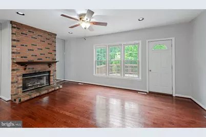 4749 Gainsborough Drive, Fairfax, VA 22032 - Photo 8