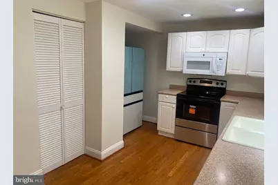 8122 Parkdale Court, Springfield, VA 22153 - Photo 6