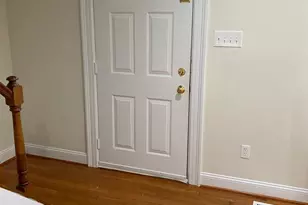 8122 Parkdale Ct, Springfield, VA 22153 - Photo 2