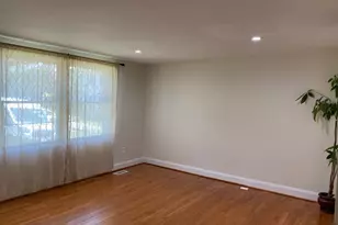 8122 Parkdale Ct, Springfield, VA 22153 - Photo 4