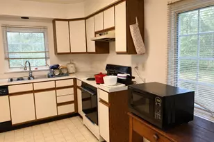 3913 Rose Ln, Annandale, VA 22003 - Photo 6