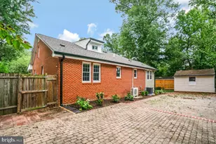 7318 Poplar Ct, Falls Church, VA 22042 - Photo 38
