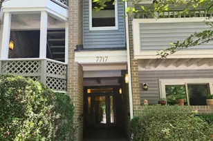 7717 Lafayette Forest Dr, Annandale, VA 22003 - Photo 2