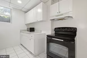 4616 Ravensworth Rd, Annandale, VA 22003 - Photo 38