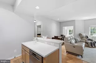 12158 Penderview Ln, Fairfax, VA 22033 - Photo 12