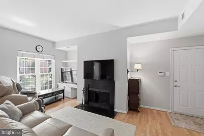 12158 Penderview Lane #1704, Fairfax, VA 22033 - Photo 4