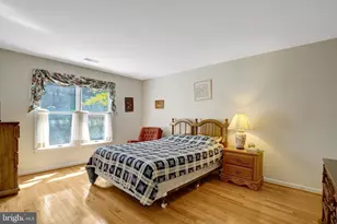 7520 Walnut Hill Ln, Falls Church, VA 22042 - Photo 40