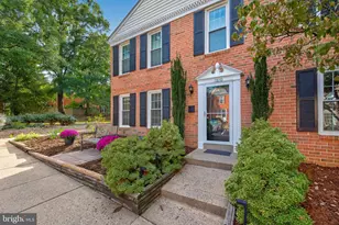 11870 Abercorn Ct, Reston, VA 20191 - Photo 4
