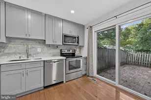 11870 Abercorn Ct, Reston, VA 20191 - Photo 28