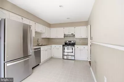 8111 Squirrel Run Road, Springfield, VA 22152 - Photo 30
