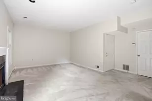 8111 Squirrel Run Rd, Springfield, VA 22152 - Photo 38