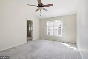 8111 Squirrel Run Rd, Springfield, VA 22152 - Photo 46