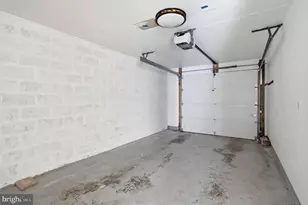 8111 Squirrel Run Rd, Springfield, VA 22152 - Photo 42