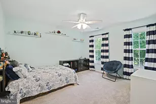 9830 Faust Dr, Vienna, VA 22182 - Photo 48