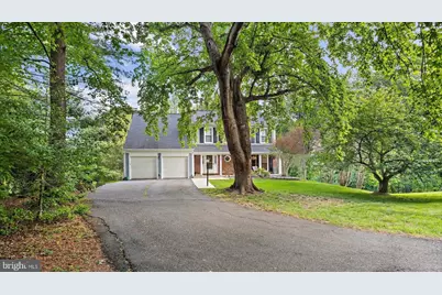 9830 Faust Drive, Vienna, VA 22182 - Photo 4