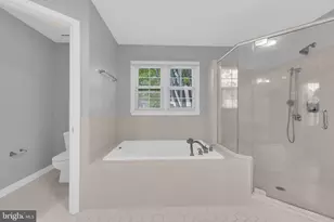 13072 Autumn Willow Dr, Fairfax, VA 22030 - Photo 28