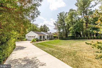 2601 Seskey Glen Court, Herndon, VA 20171 - Photo 4