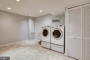 2601 Seskey Glen Ct, Herndon, VA 20171 - Photo 28