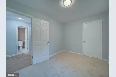 11301 Gatesborough Lane, Reston, VA 20191 - Photo 12