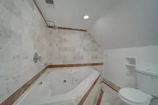 11301 Gatesborough Ln, Reston, VA 20191 - Photo 36