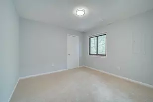 11301 Gatesborough Ln, Reston, VA 20191 - Photo 16
