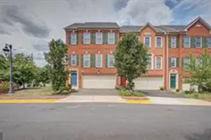 8070 Samuel Wallis St, Lorton, VA 22079 - Photo 18