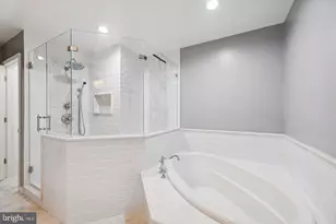 12079 Kinsley Pl, Reston, VA 20190 - Photo 12