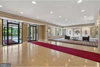 6001 Arlington Boulevard #423, Falls Church, VA 22044 - Photo 4