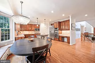 11404 Green Moor Ln, Oakton, VA 22124 - Photo 16