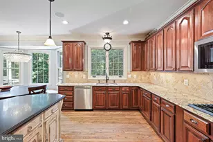 11404 Green Moor Ln, Oakton, VA 22124 - Photo 22