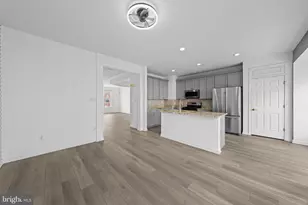 2598 Logan Wood Dr, Herndon, VA 20171 - Photo 12