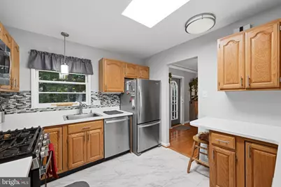 6605 Holford Lane, Springfield, VA 22152 - Photo 14