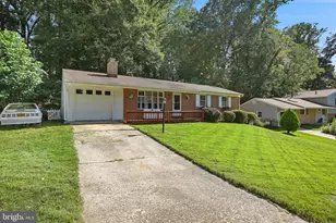 6605 Holford Ln, Springfield, VA 22152 - Photo 2