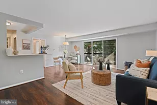 208 Park Terrace Ct SE, Vienna, VA 22180 - Photo 4