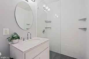 208 Park Terrace Ct SE, Vienna, VA 22180 - Photo 18