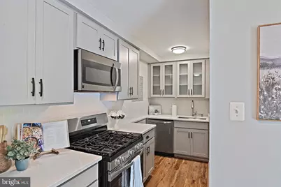 208 Park Terrace Court SE #49, Vienna, VA 22180 - Photo 1
