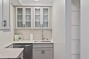 208 Park Terrace Ct SE, Vienna, VA 22180 - Photo 10