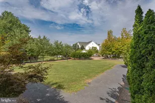208 Park Terrace Ct SE, Vienna, VA 22180 - Photo 32