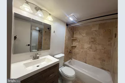9709 Kings Crown Court #2, Fairfax, VA 22031 - Photo 4