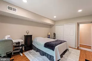 2037 Royal Fern Ct, Reston, VA 20191 - Photo 16