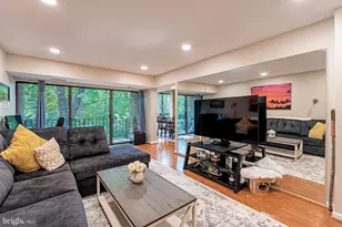 2037 Royal Fern Ct, Reston, VA 20191 - Photo 2