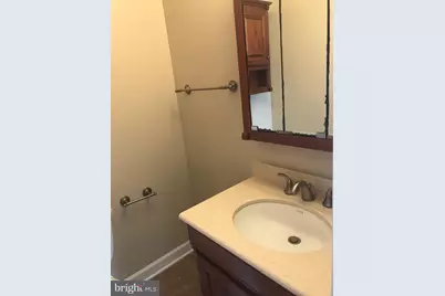 621 Center Street #104, Herndon, VA 20170 - Photo 12